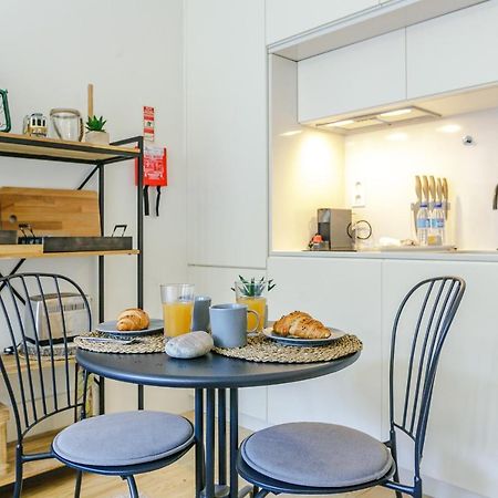 Lovelystay - Taipas Studio With Ac Porto Ngoại thất bức ảnh